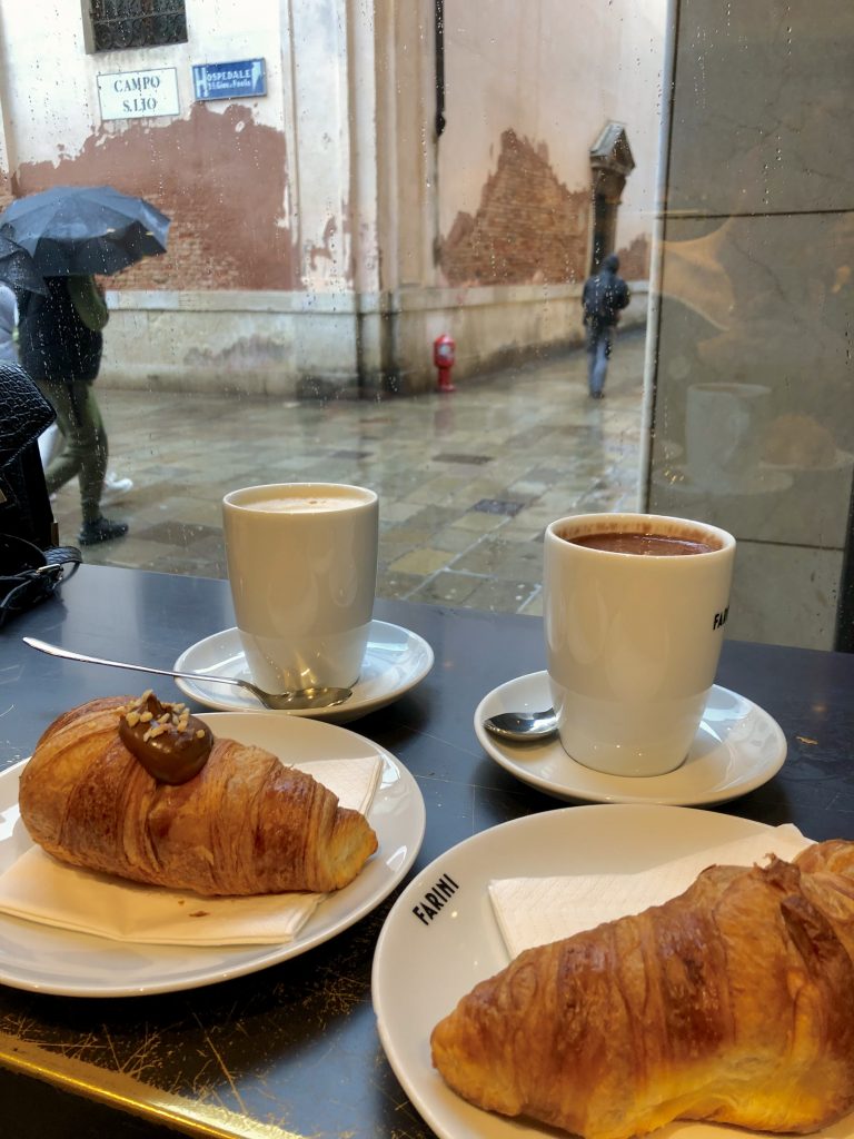 Petit dej Farini, Venise Farini, Breakfast in Venice