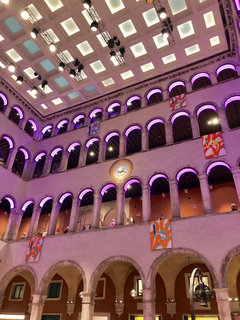 Galleria T. Fondaco dei Tedeschi, Venice, Centre commercial Venise