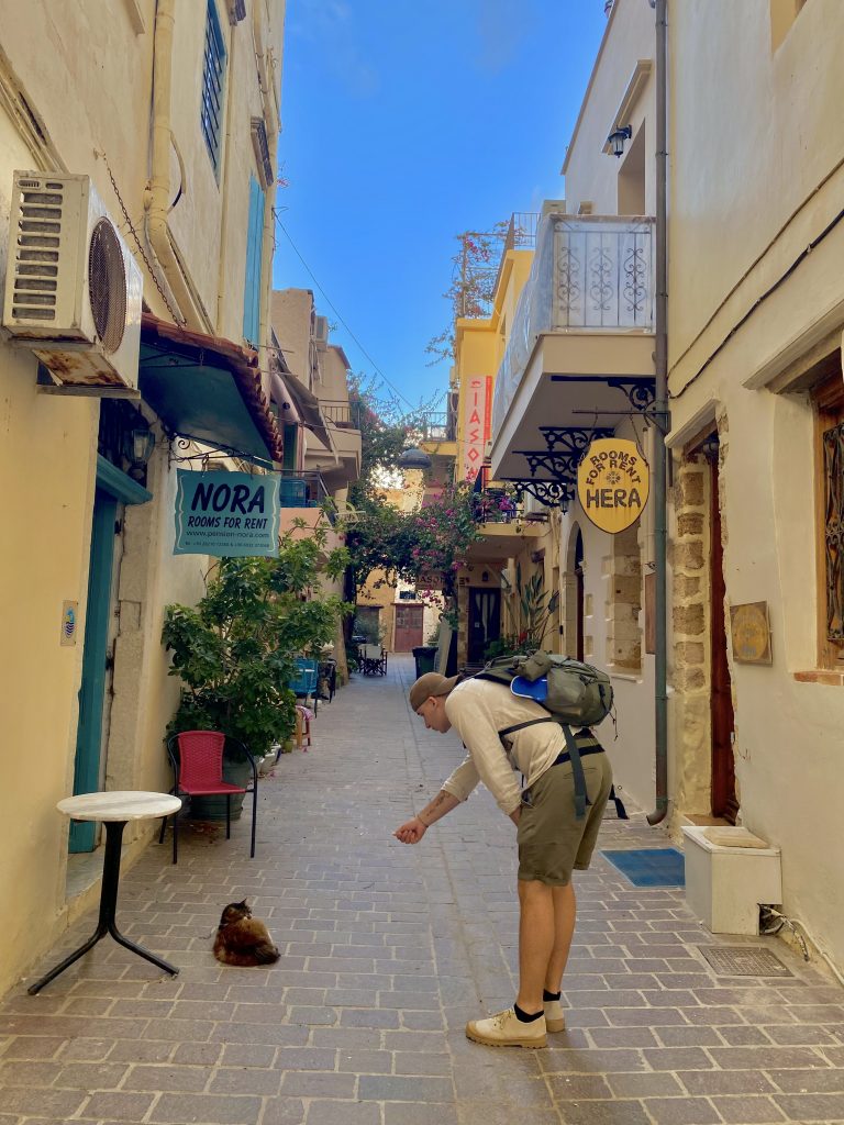 Rue de La Canée avec un chat, Crète