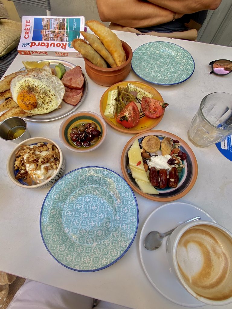 Petit déjeuner Crétois, Grèce