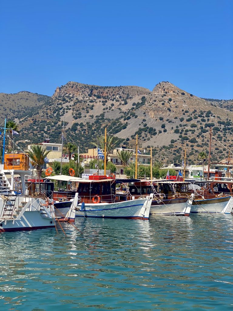 Elounda, Visiter la Crète