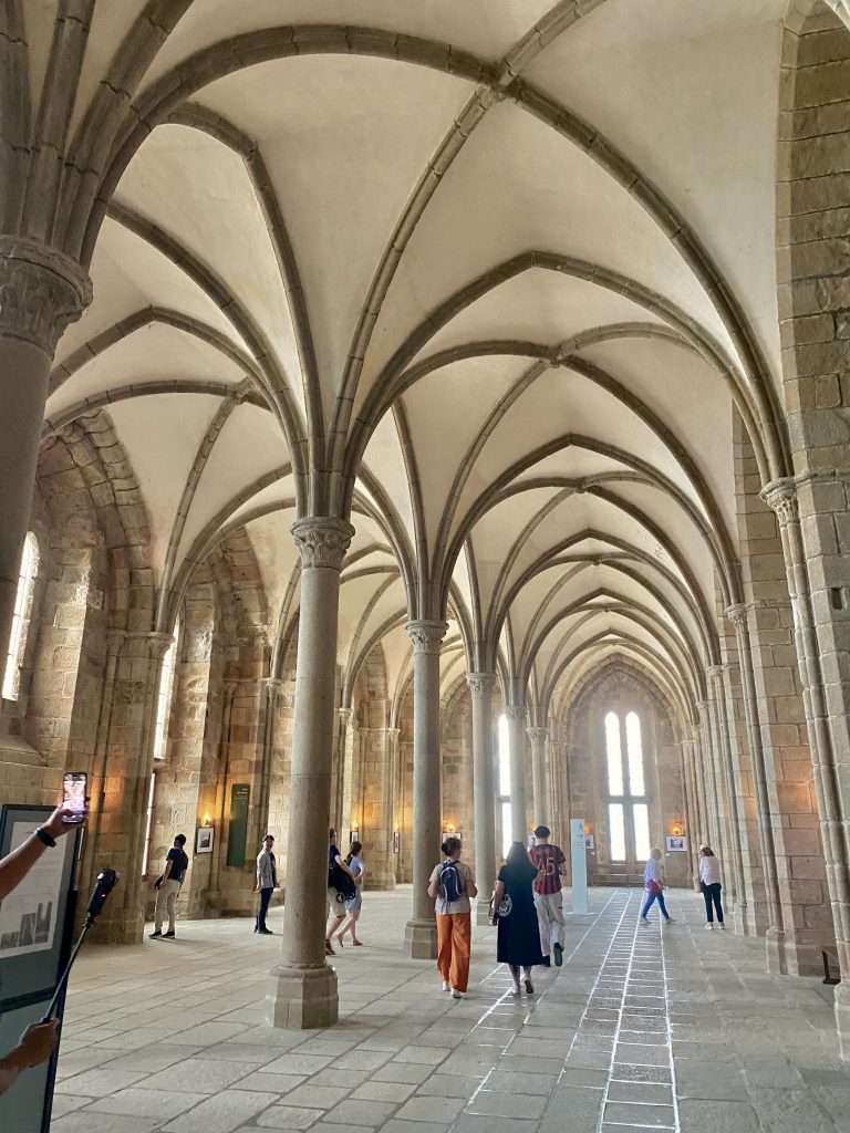 Salle des hôtes du Mont-Saint-Michel