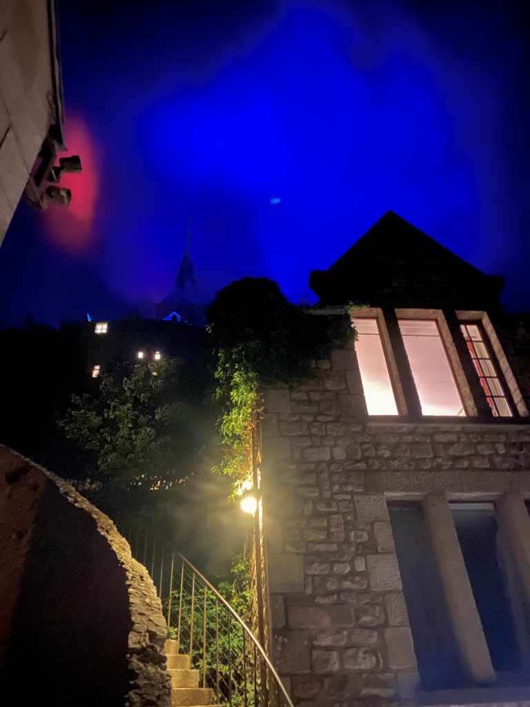 Mont-Saint-Michel de nuit