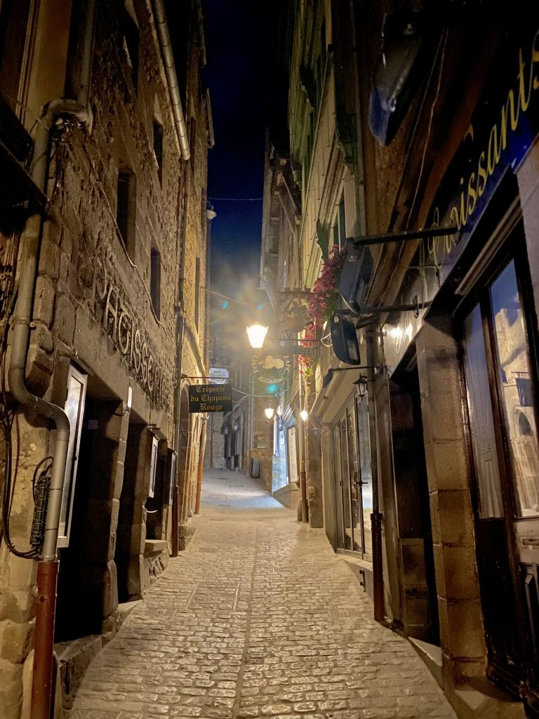 Mont-Saint-Michel de nuit