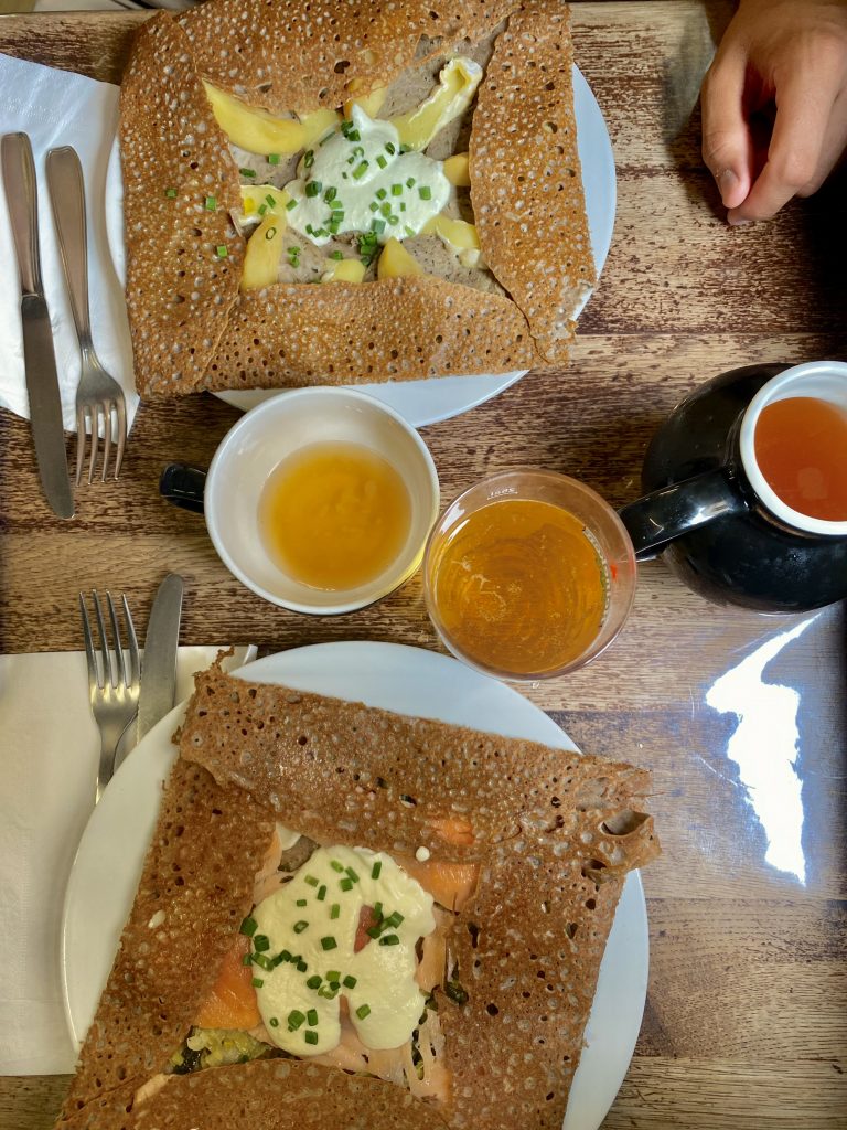 Très bon restaurant la Crêperie de la Sirène au Mont-Saint-Michel